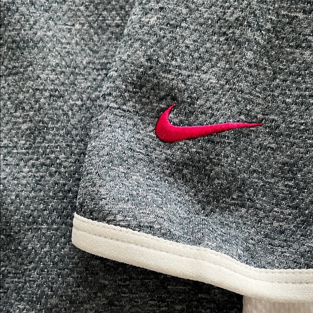 Nike Dri-Fit top - Picture 7 of 10